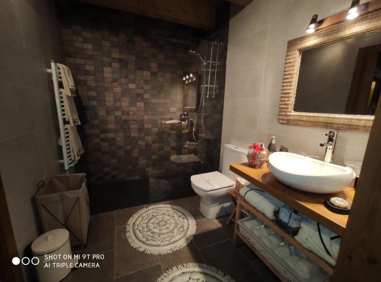 La Pauleta I Villa Bescaran ภายนอก รูปภาพ